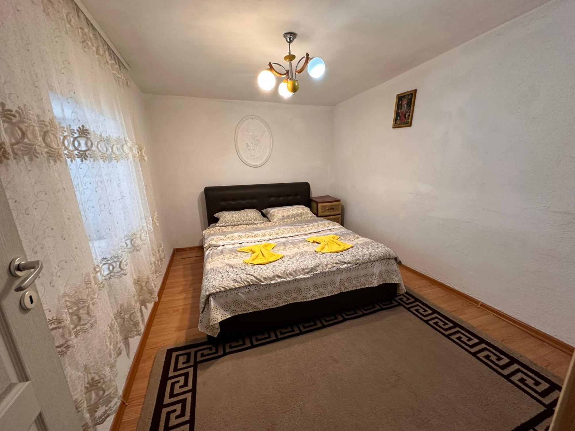 Guest House Guri Vuthaj エクステリア 写真