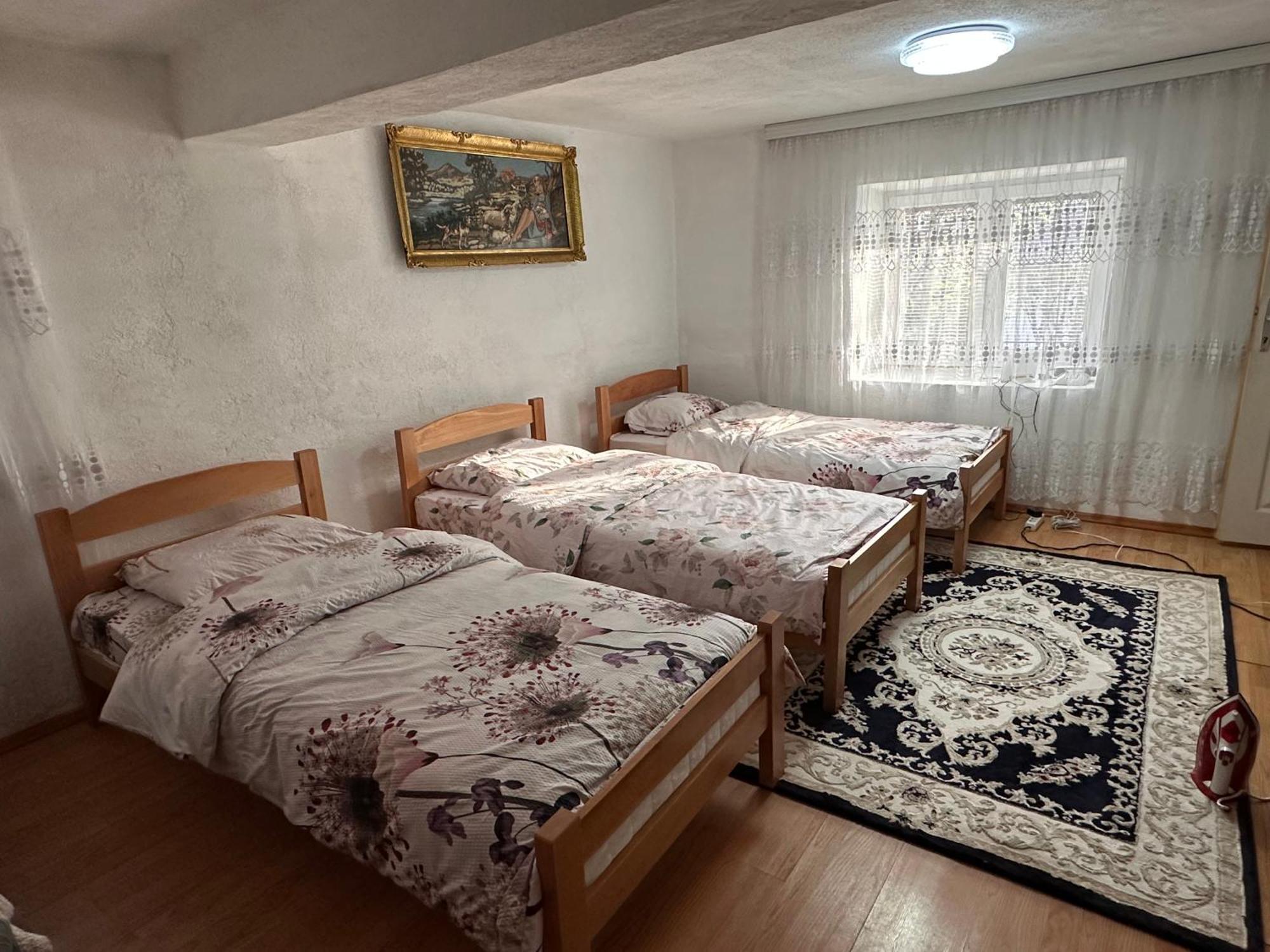 Guest House Guri Vuthaj エクステリア 写真